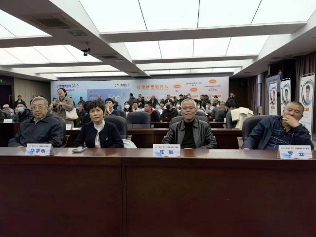 国产亚洲自在精品久久