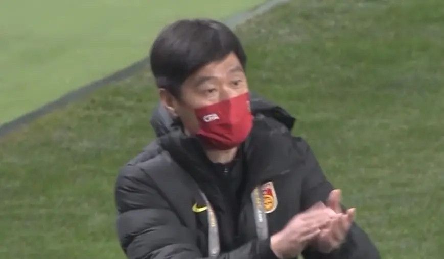 乳胶衣改造小说