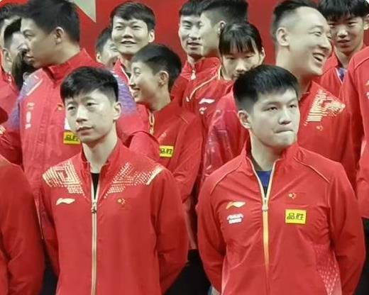 巨胸喷奶水www久久久免费观看